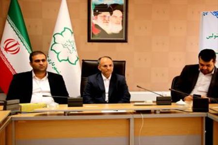 دهمین نشست مشترک و هم اندیشی مدیران حقوقی مناطق دهگانه شهرداری تبریز در شهرداری منطقه 4